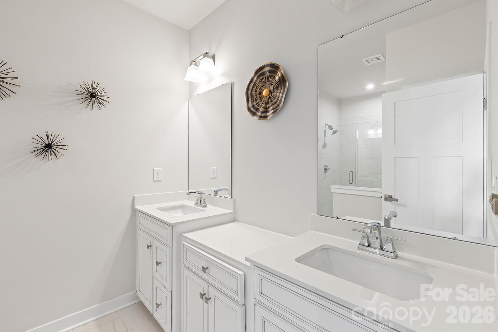 OakLawn - Residential