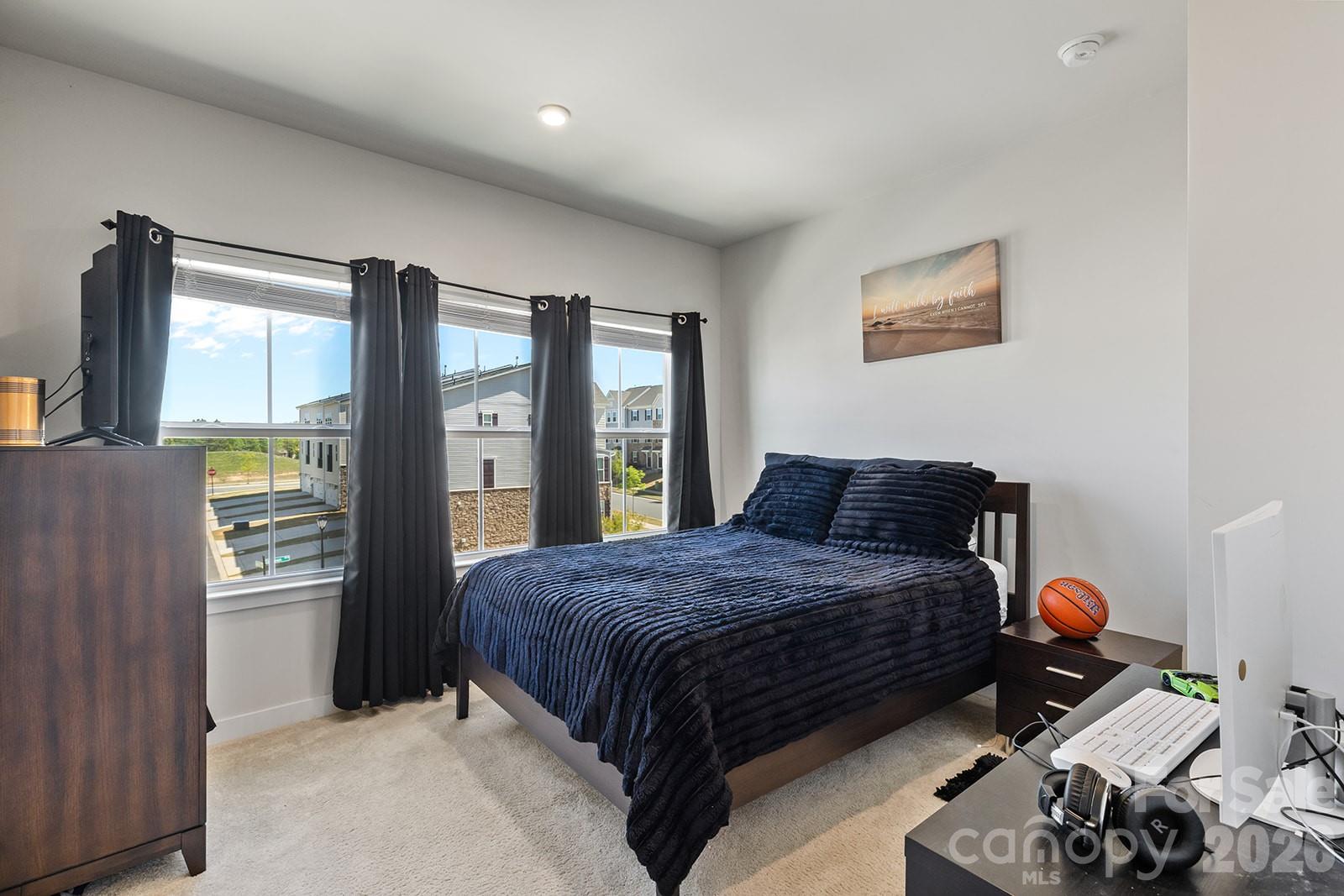 OakLawn - Residential