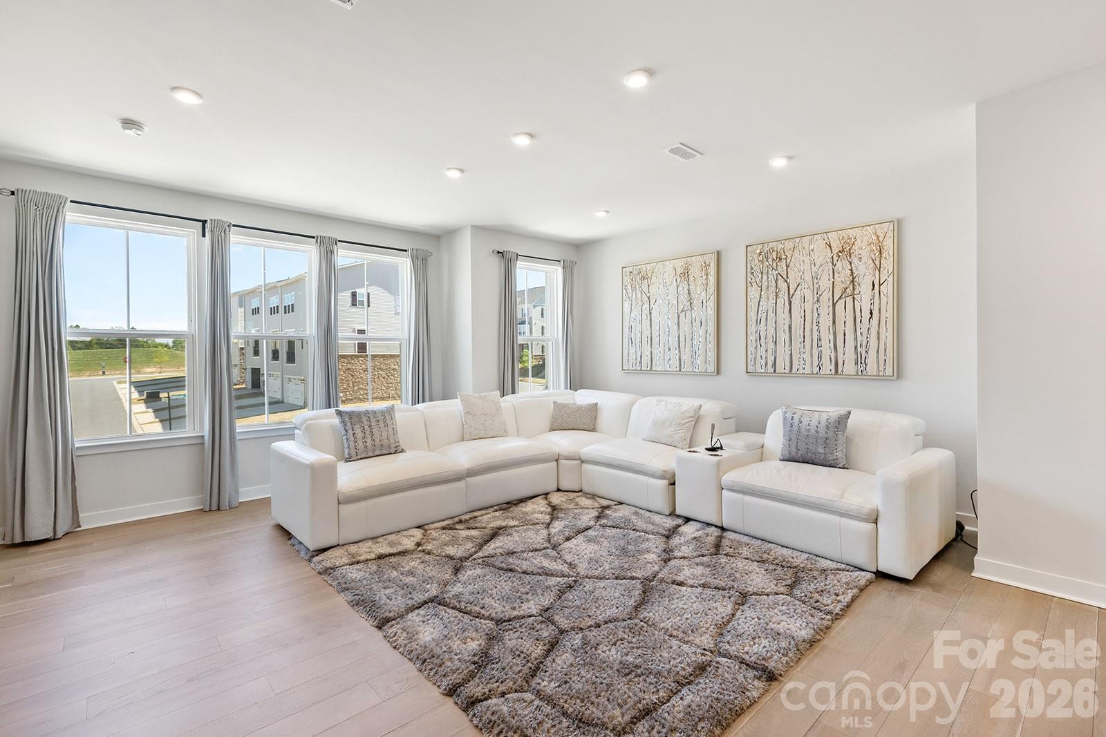 OakLawn - Residential