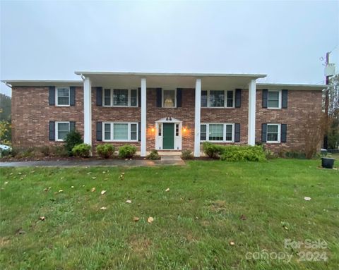 A home in Hendersonville