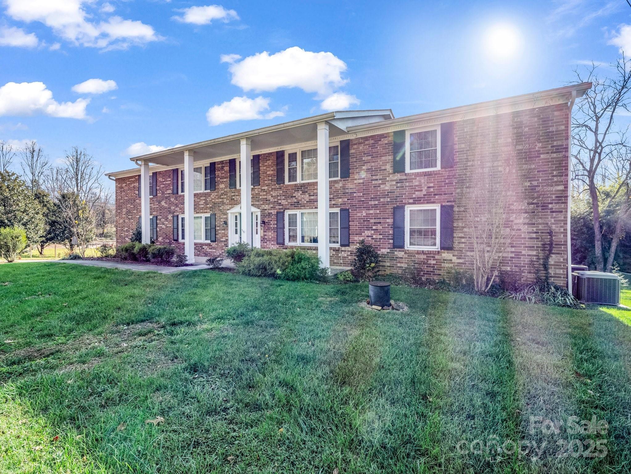 Colonial Village - Residential