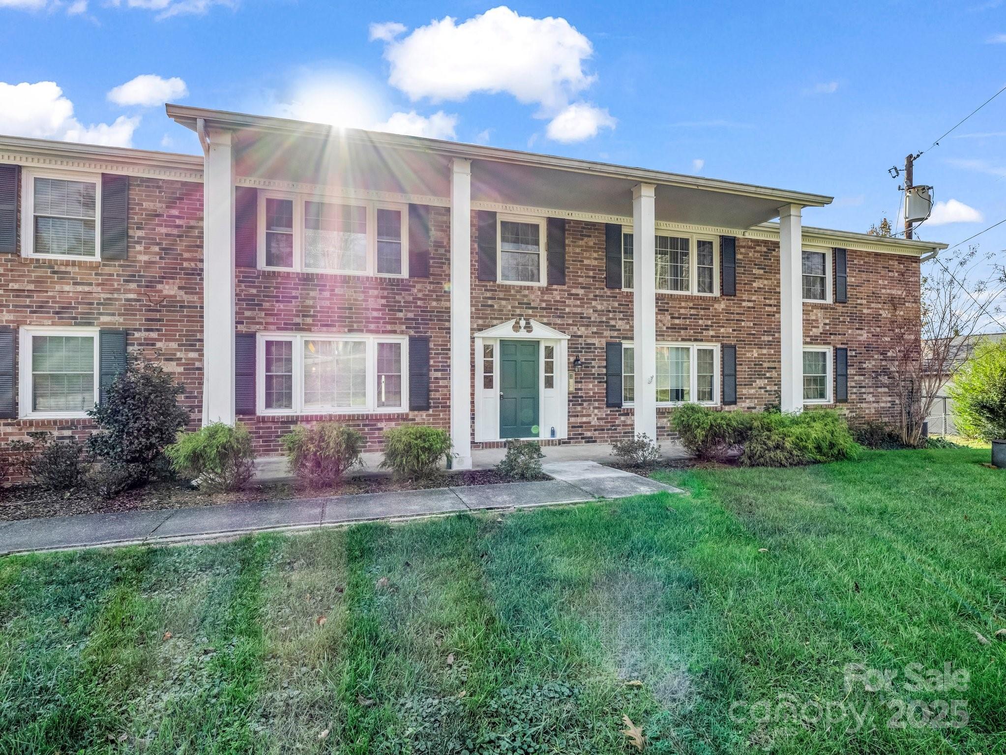 Colonial Village - Residential