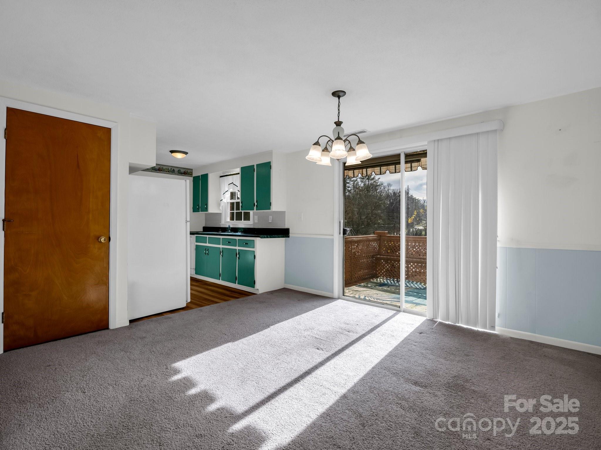 Colonial Village - Residential