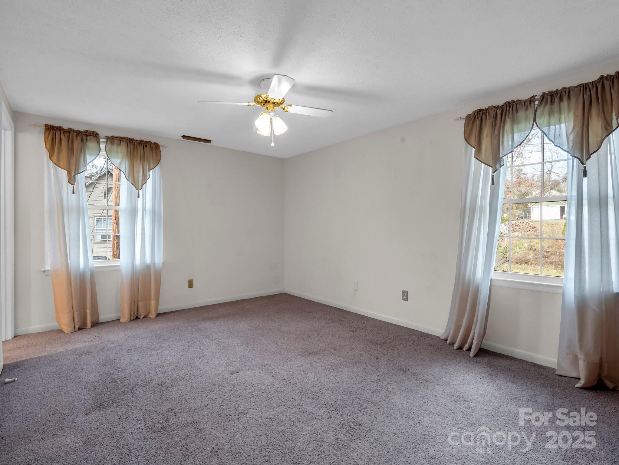 Colonial Village - Residential