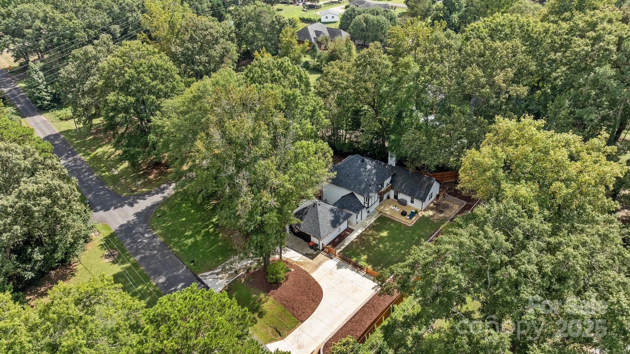 Camelot Woods - Residential