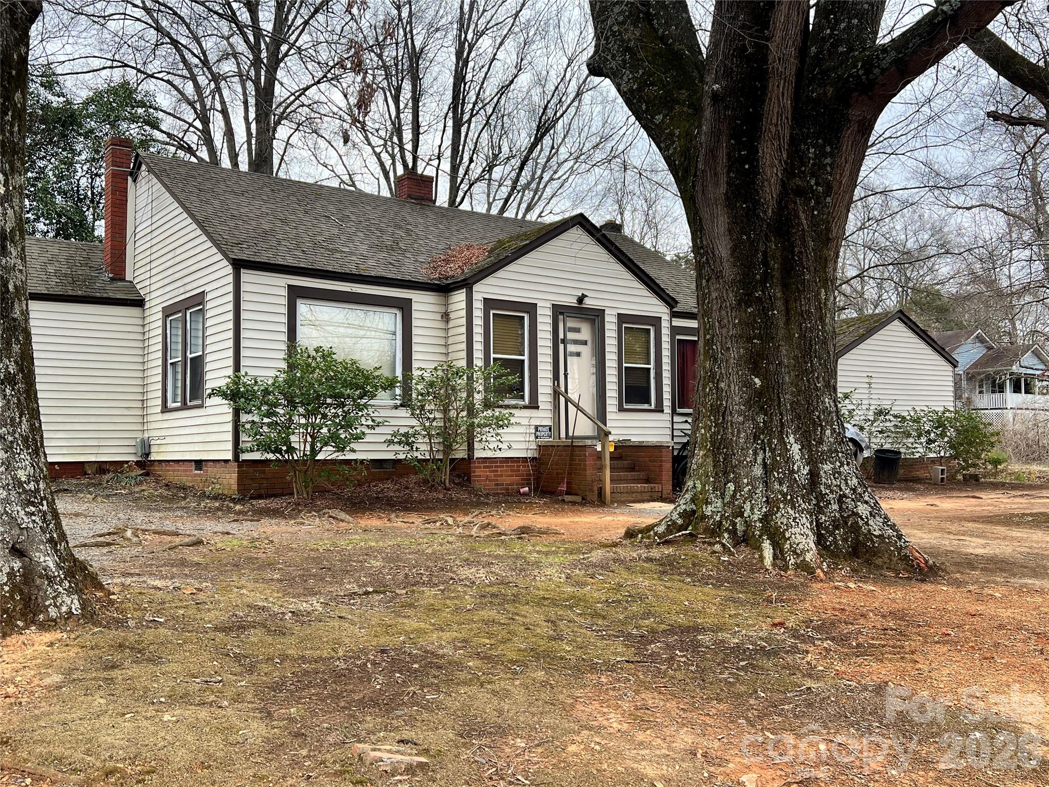 1604 Salisbury Avenue