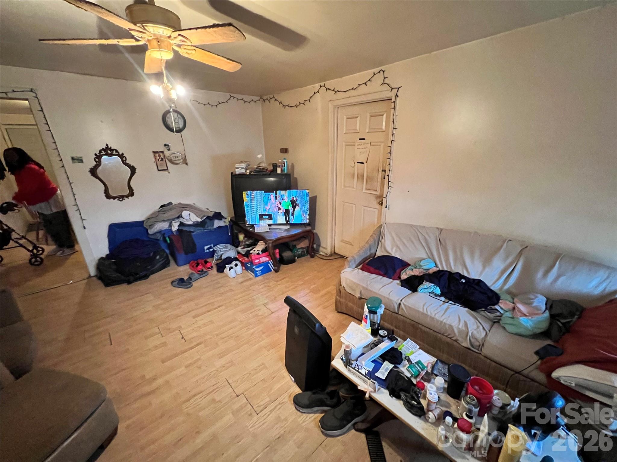 1604 Salisbury Avenue