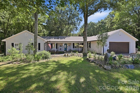Photo of 205 Dornoch Drive, Matthews, NC 28104 (MLS # 4417677)
