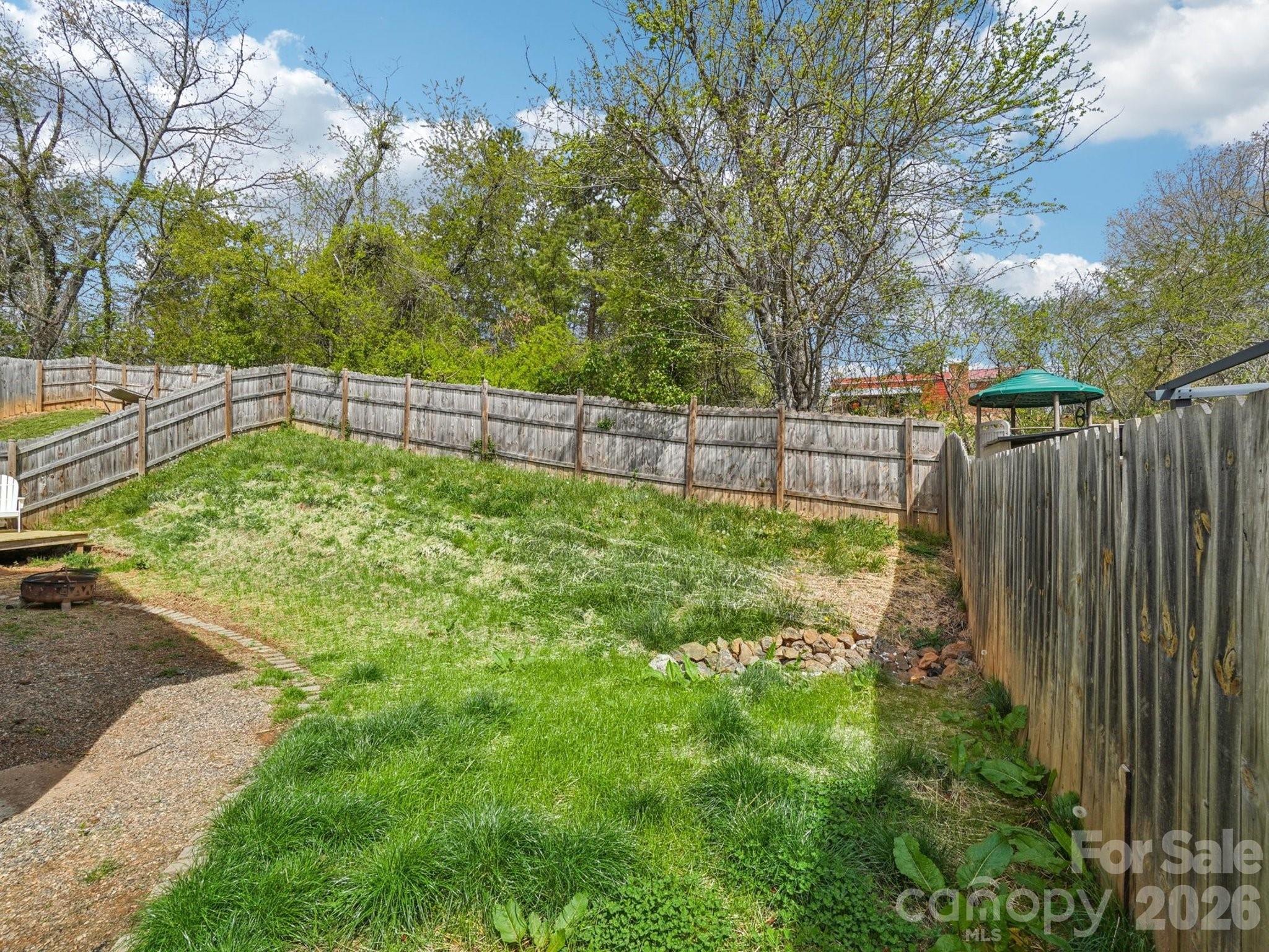 Lillie Farm Cove - Residential