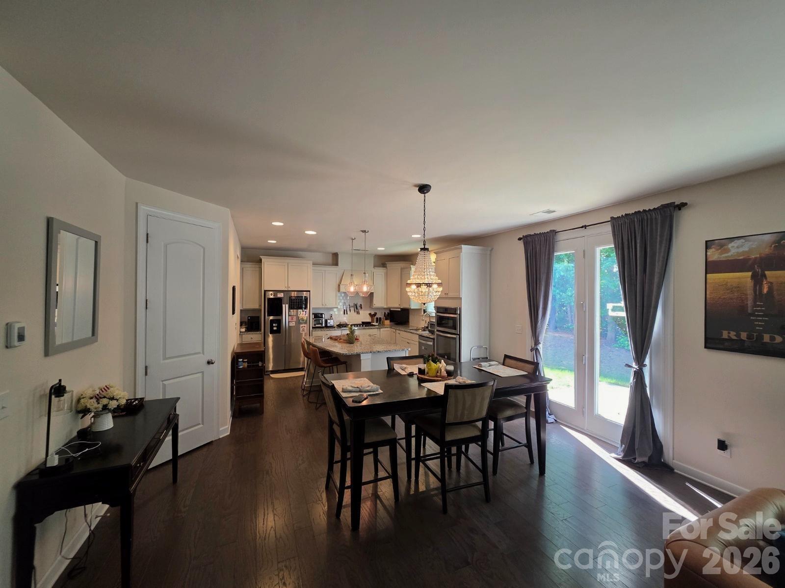 Lake Crest - Residential