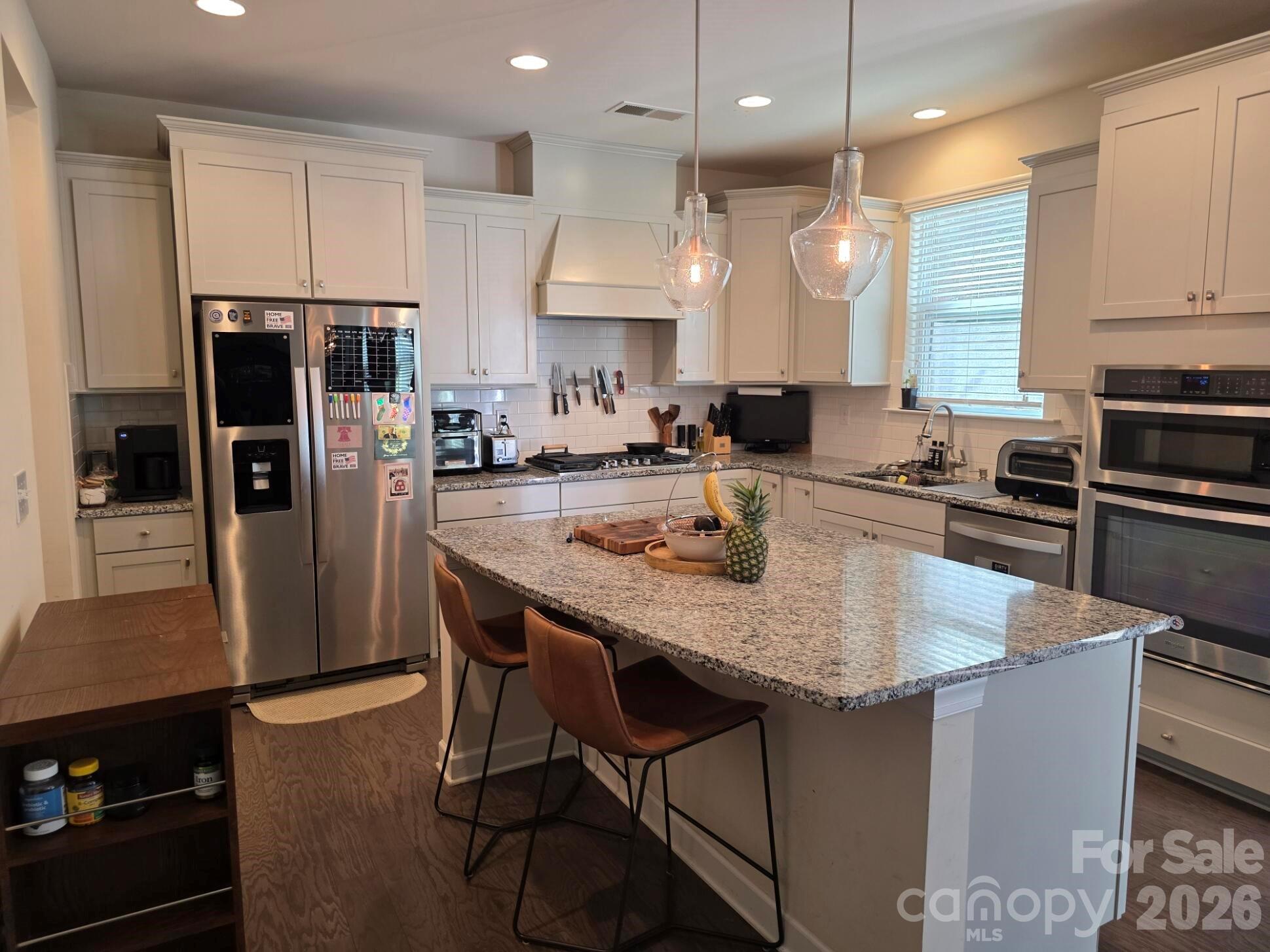 Lake Crest - Residential