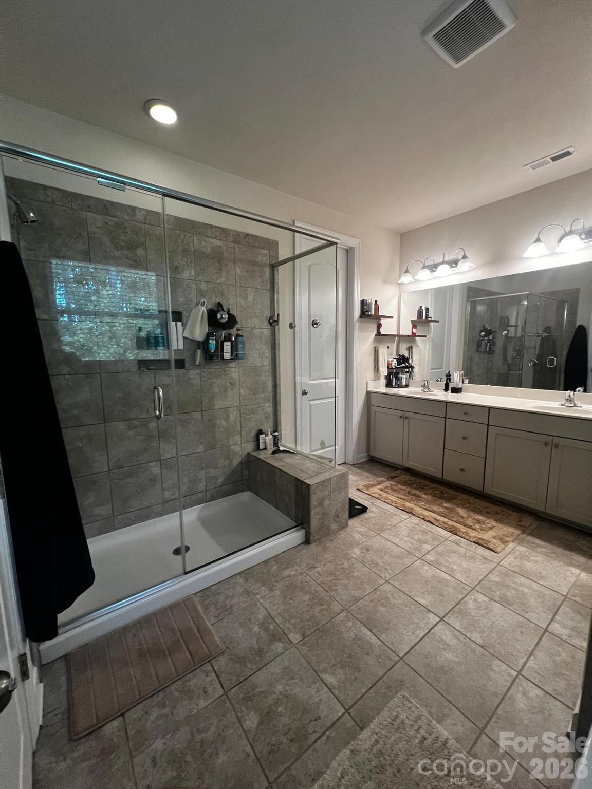 Lake Crest - Residential
