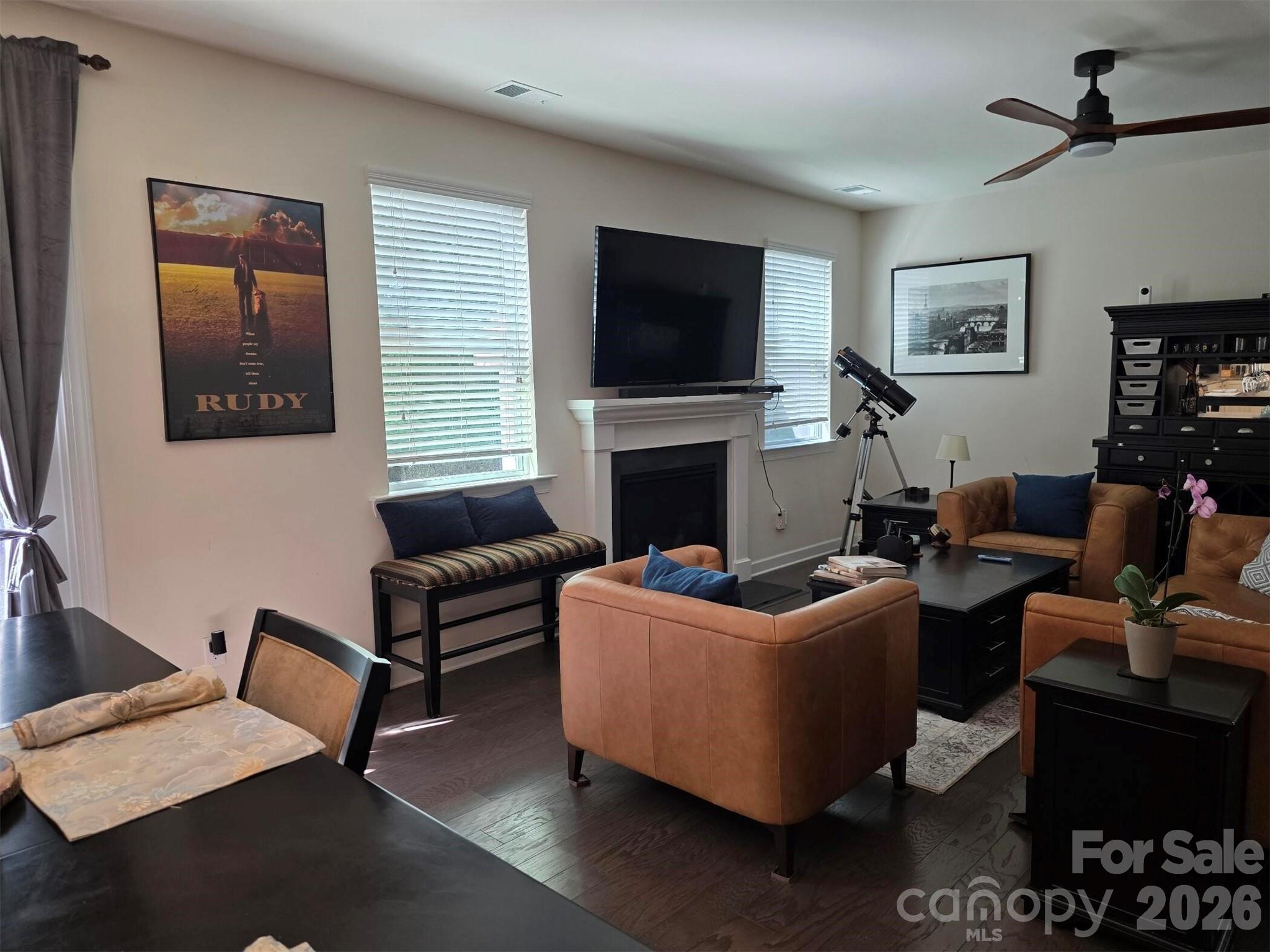 Lake Crest - Residential