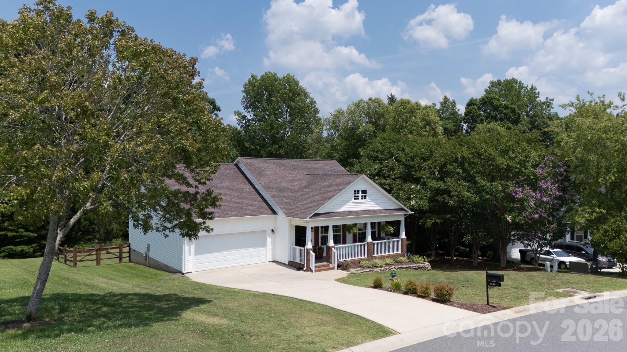1507 Meadow Glen Lane
