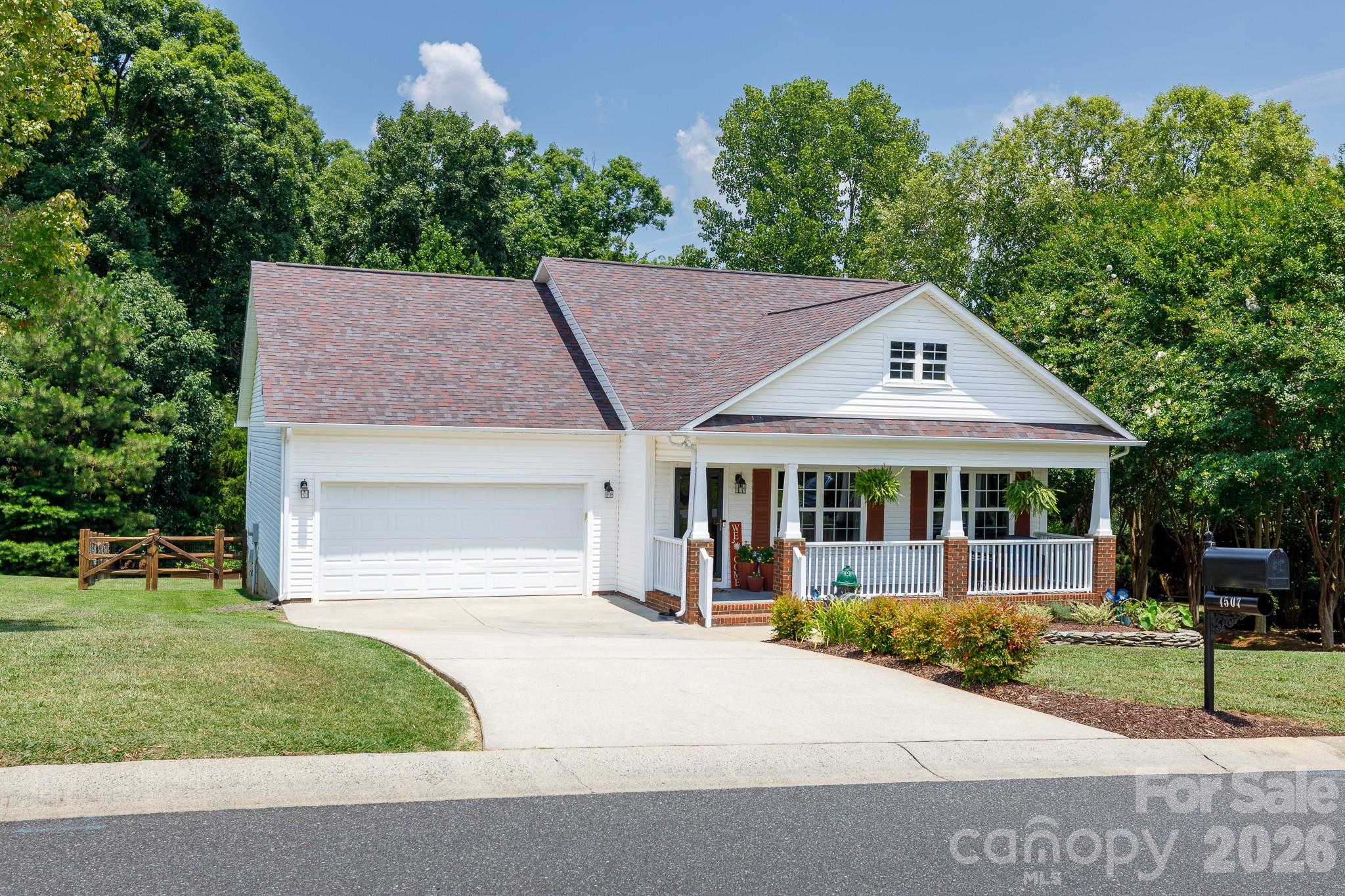 1507 Meadow Glen Lane