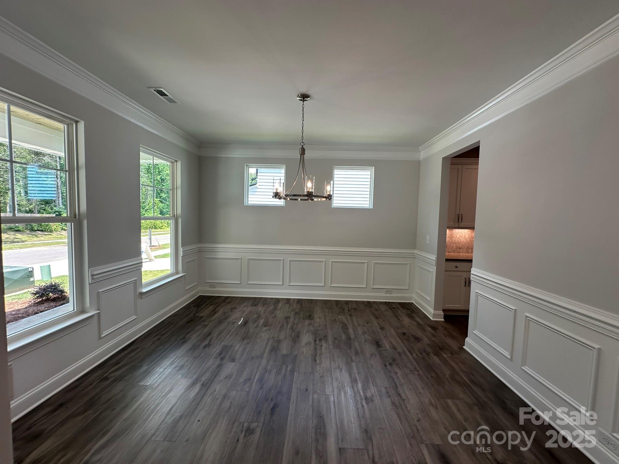 5100 Verona Road 96