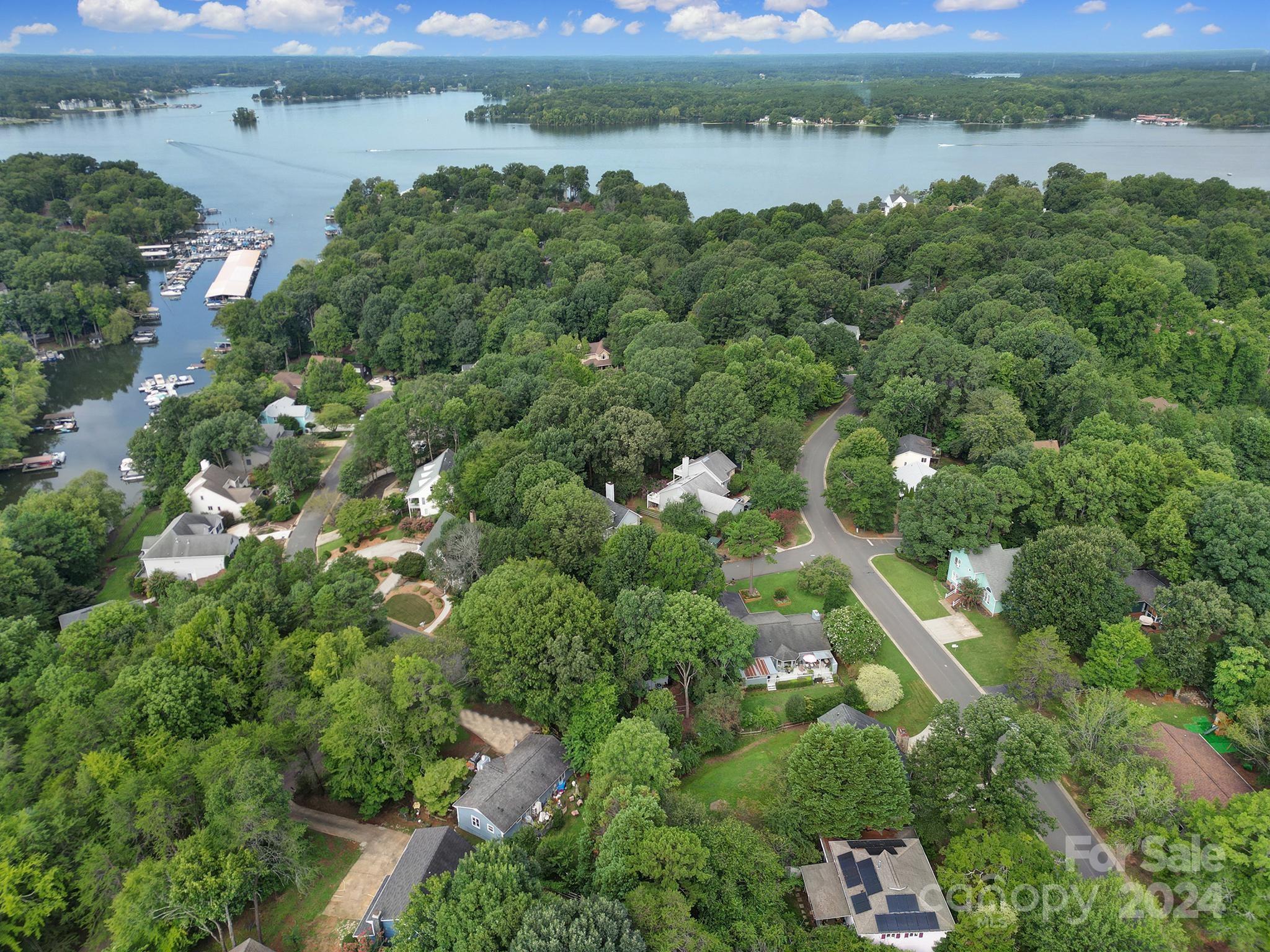 Tega Cay - Residential