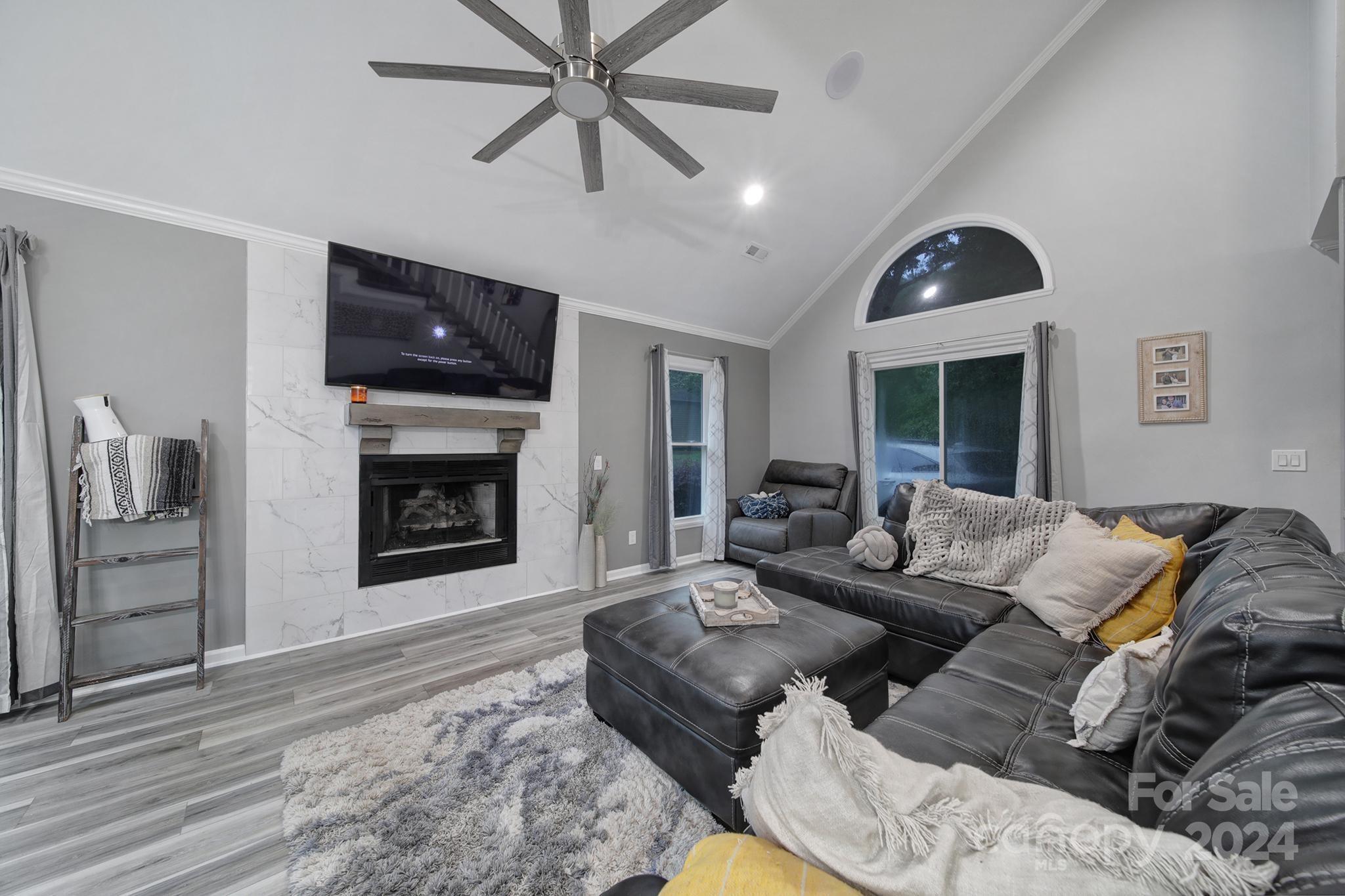 Tega Cay - Residential