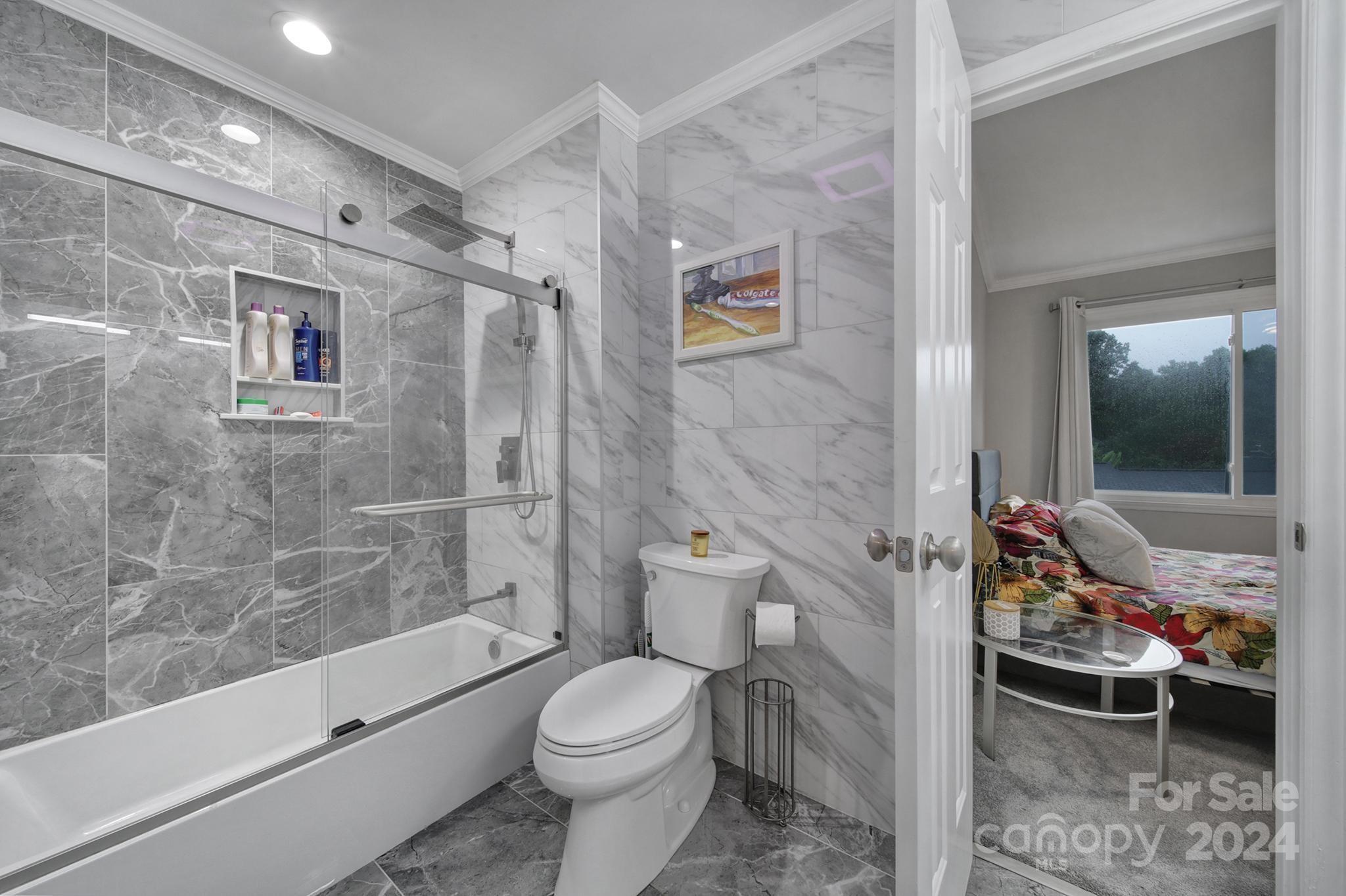 Tega Cay - Residential