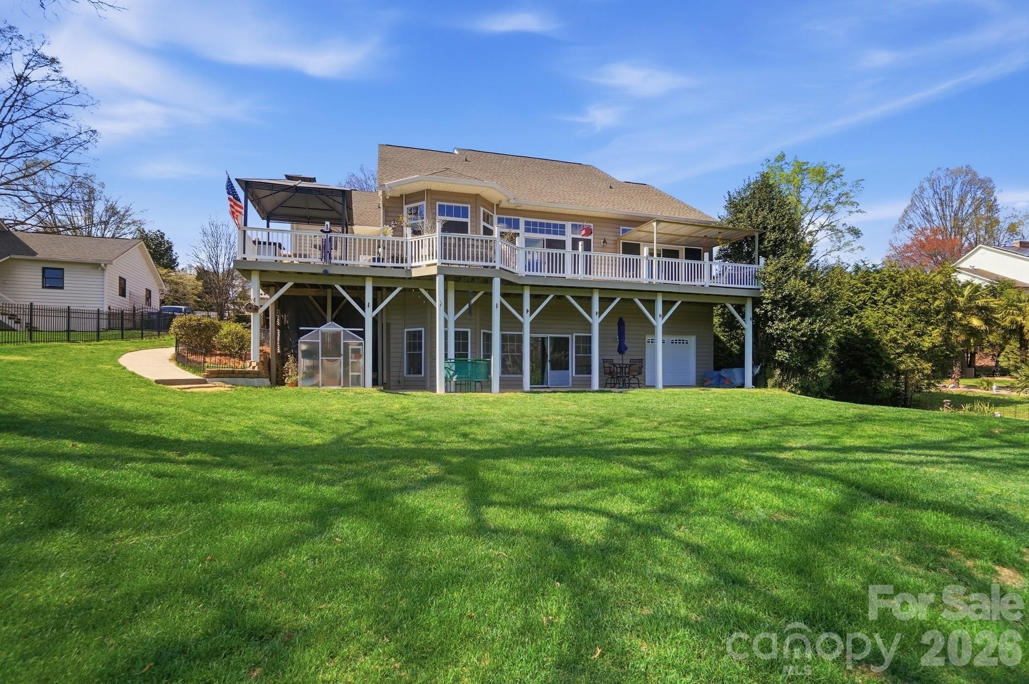 Regency Lake Village - Residential