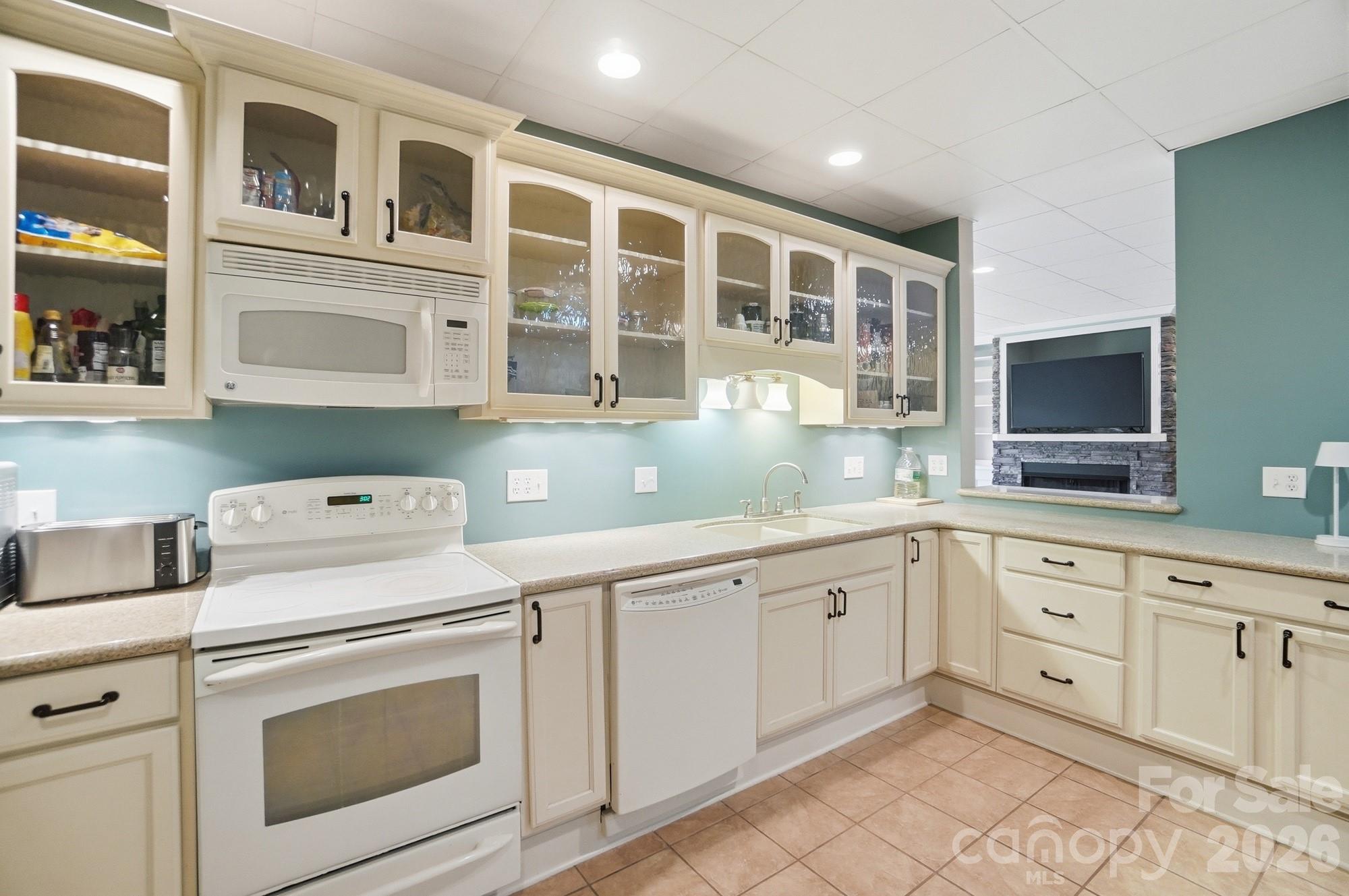 Regency Lake Village - Residential