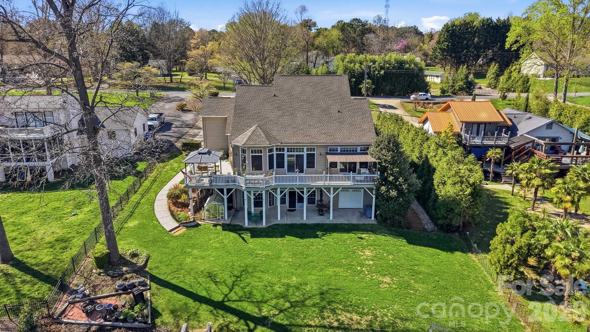 Regency Lake Village - Residential