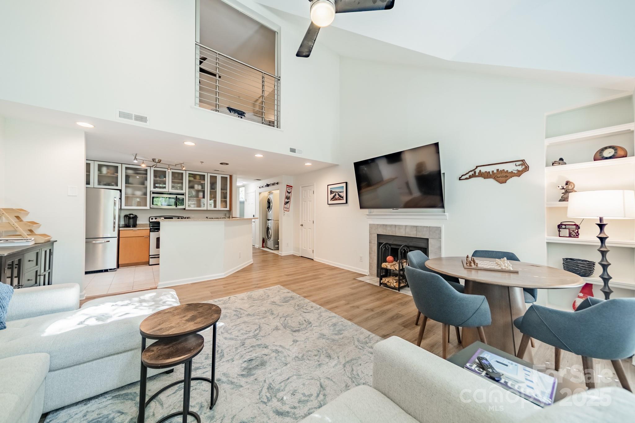 521 N Graham Street 3E