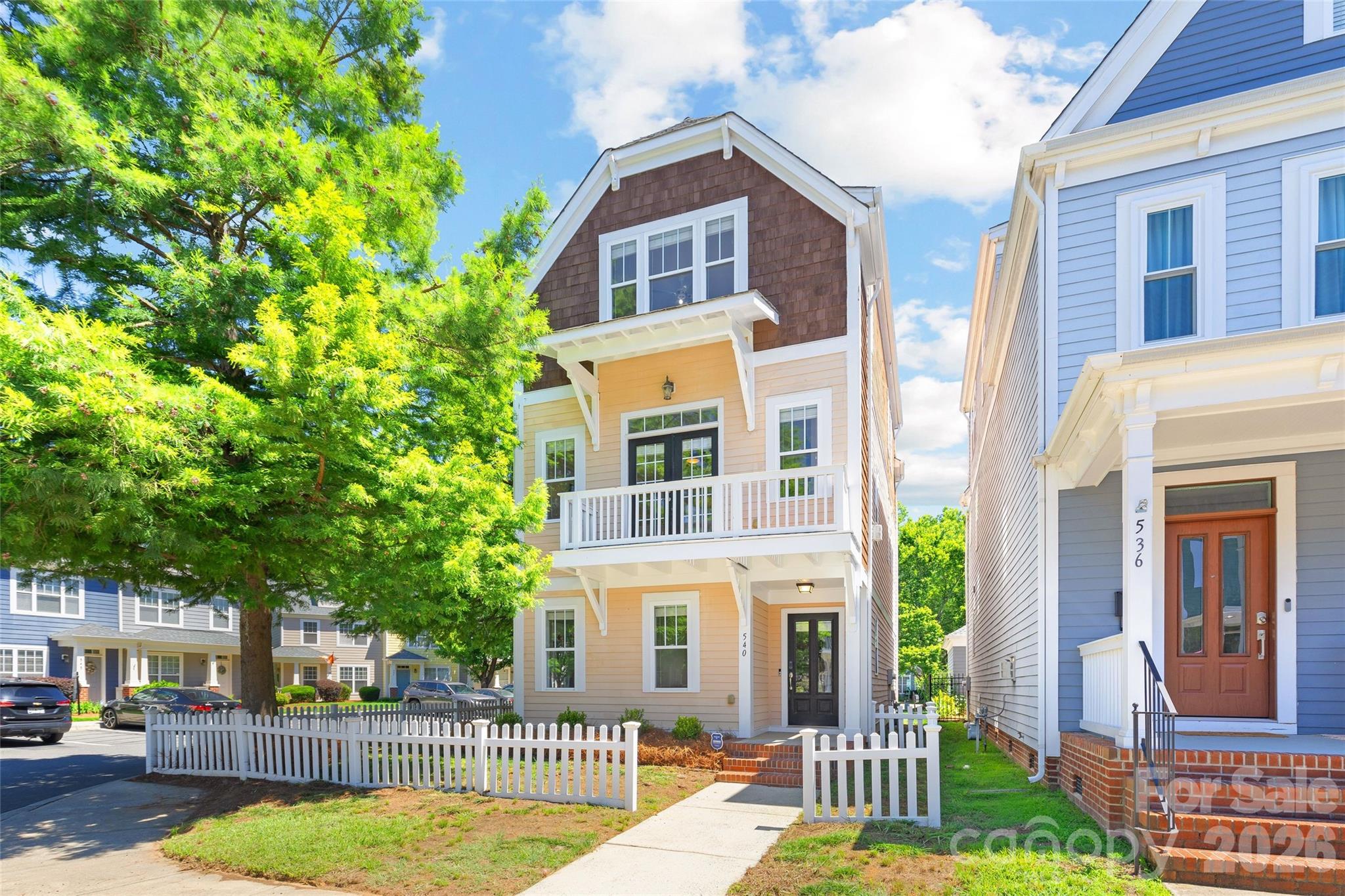 540 Dubois Court