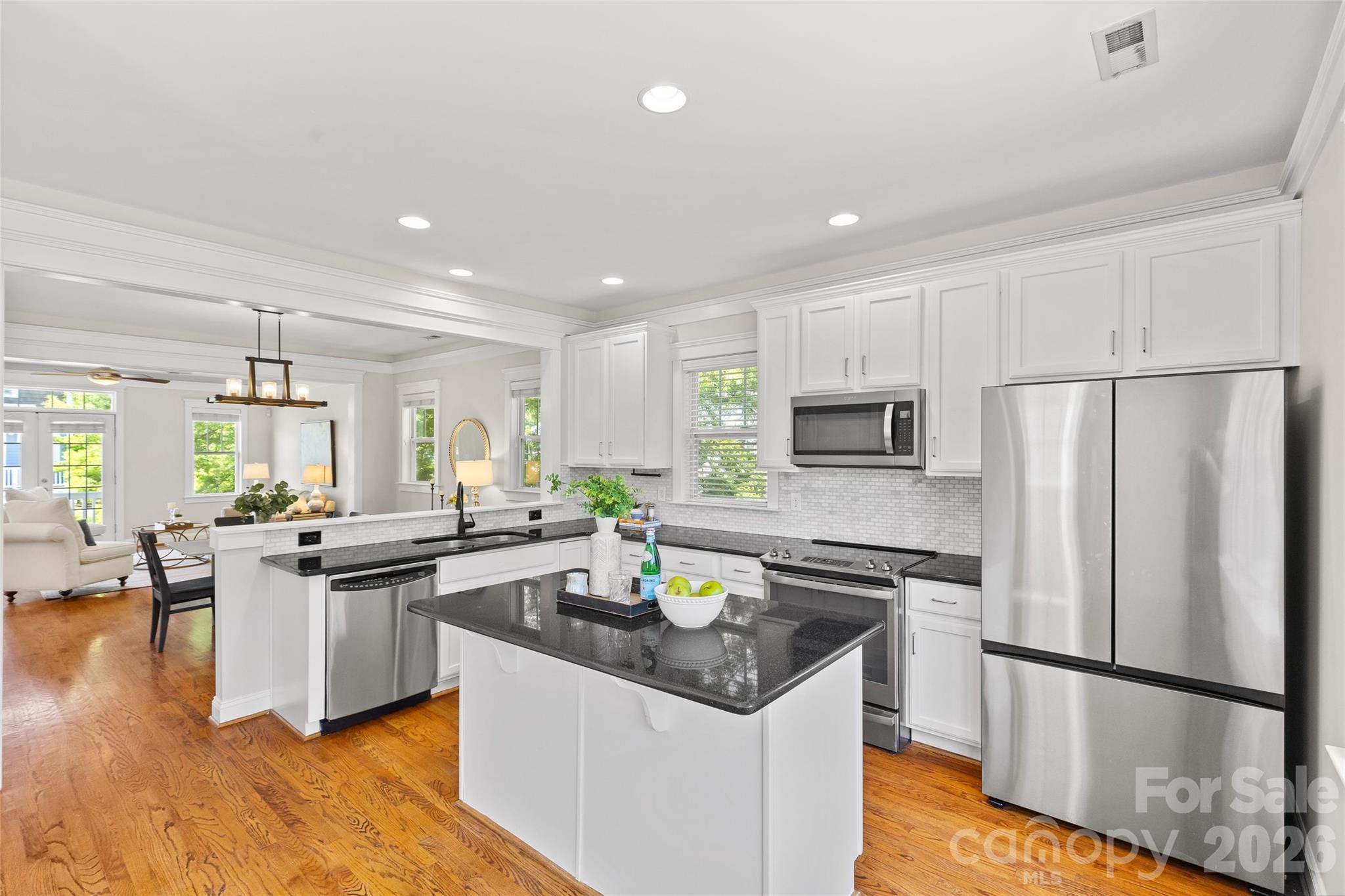 540 Dubois Court