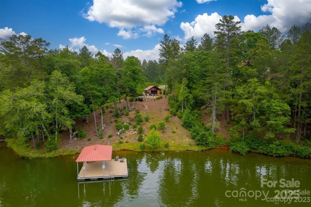 The Waterfront Club - Land