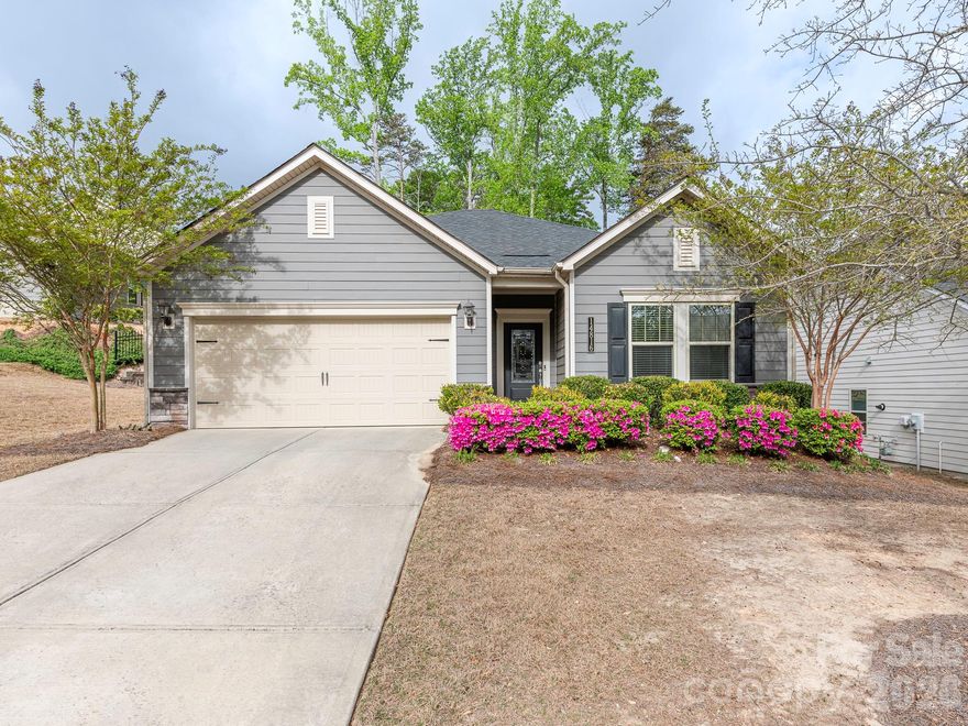 3D Virtual tour available!!! Move-in ready and well maintained, energy-efficient home in in the desirable community. Open floorplan featuring a large kitchen island that overlooks the family room. Owner’s suite complete with dual vanities and a generous walk-in closet. Unwind or entertain on the covered back patio, perfect for gathering and everyday living. Residents enjoy resort-style amenities including a pool, fitness center, tennis courts, walking trails, and The Palisades country club clubhouse. HOA covers lawn care for truly low-maintenance living. Conveniently located near Lake Wylie, McDowell Nature Preserve, Charlotte Douglas International Airport, and Uptown Charlotte This home offers the perfect blend of comfort, convenience, and lifestyle, come see it for yourself and imagine the possibilities of making it your own!