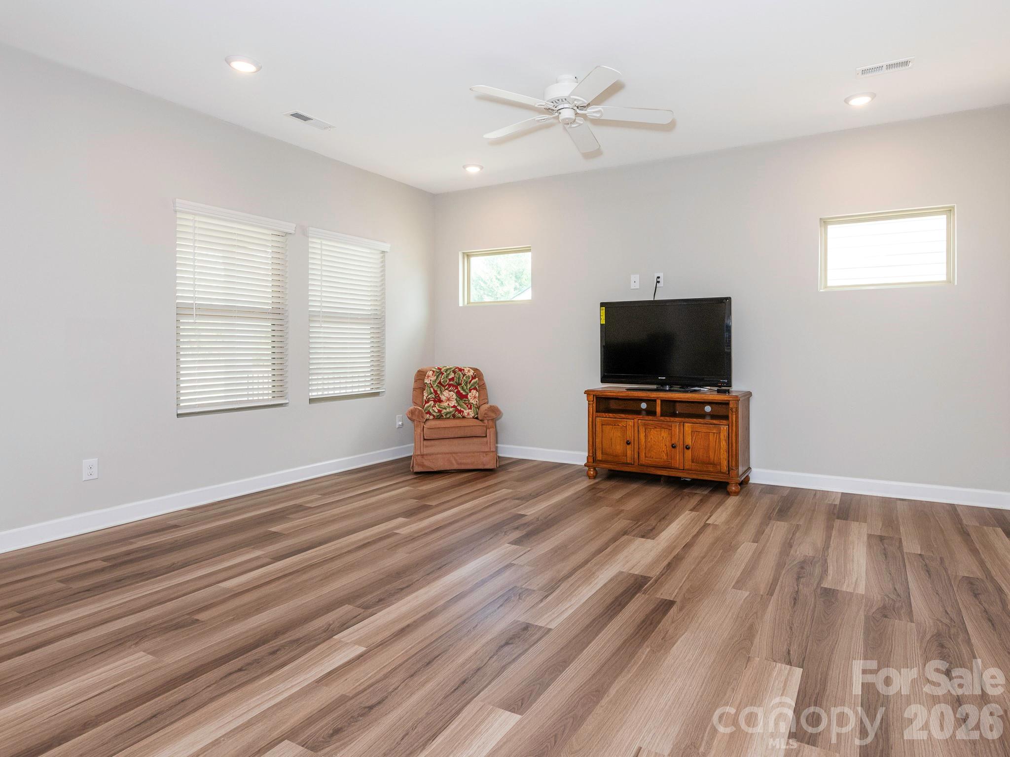 The Meridians - Residential