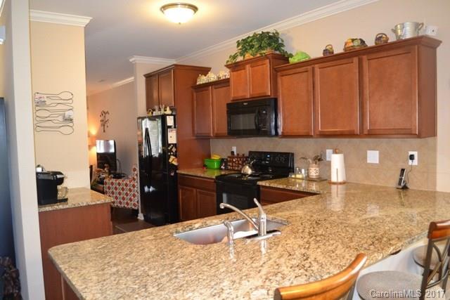 Newport Lakes - Residential