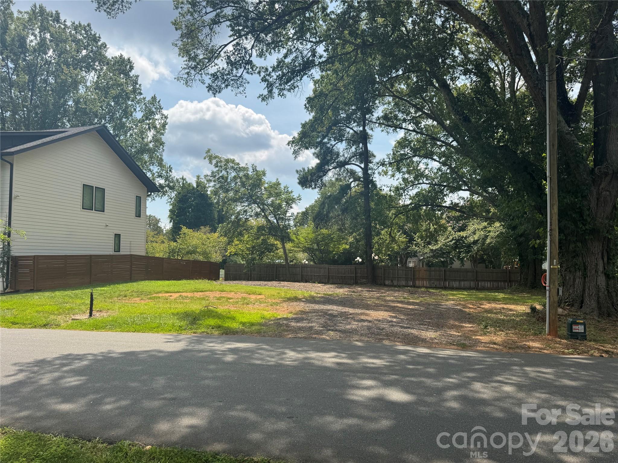 4420/4424 Castleton Road