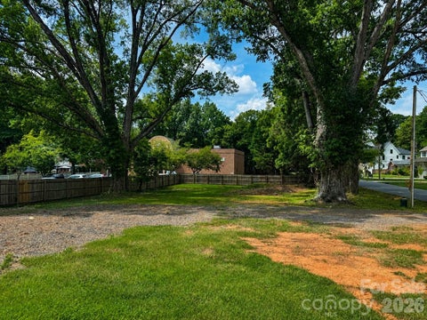 Photo of 4420/4424 Castleton Road, Charlotte, NC 28211 (MLS # 4419148)