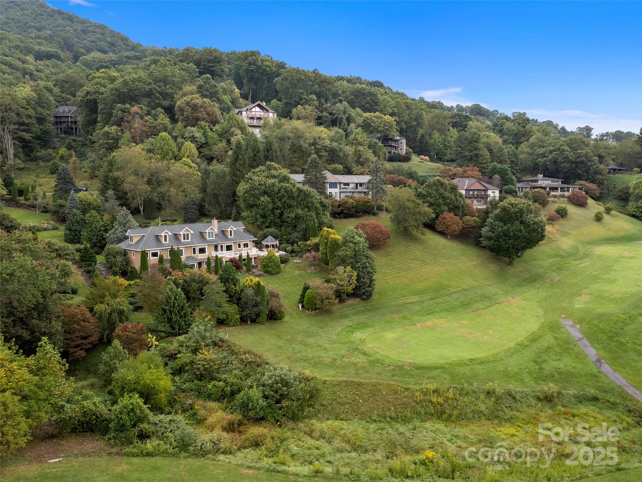 Laurel Ridge Country Club - Residential