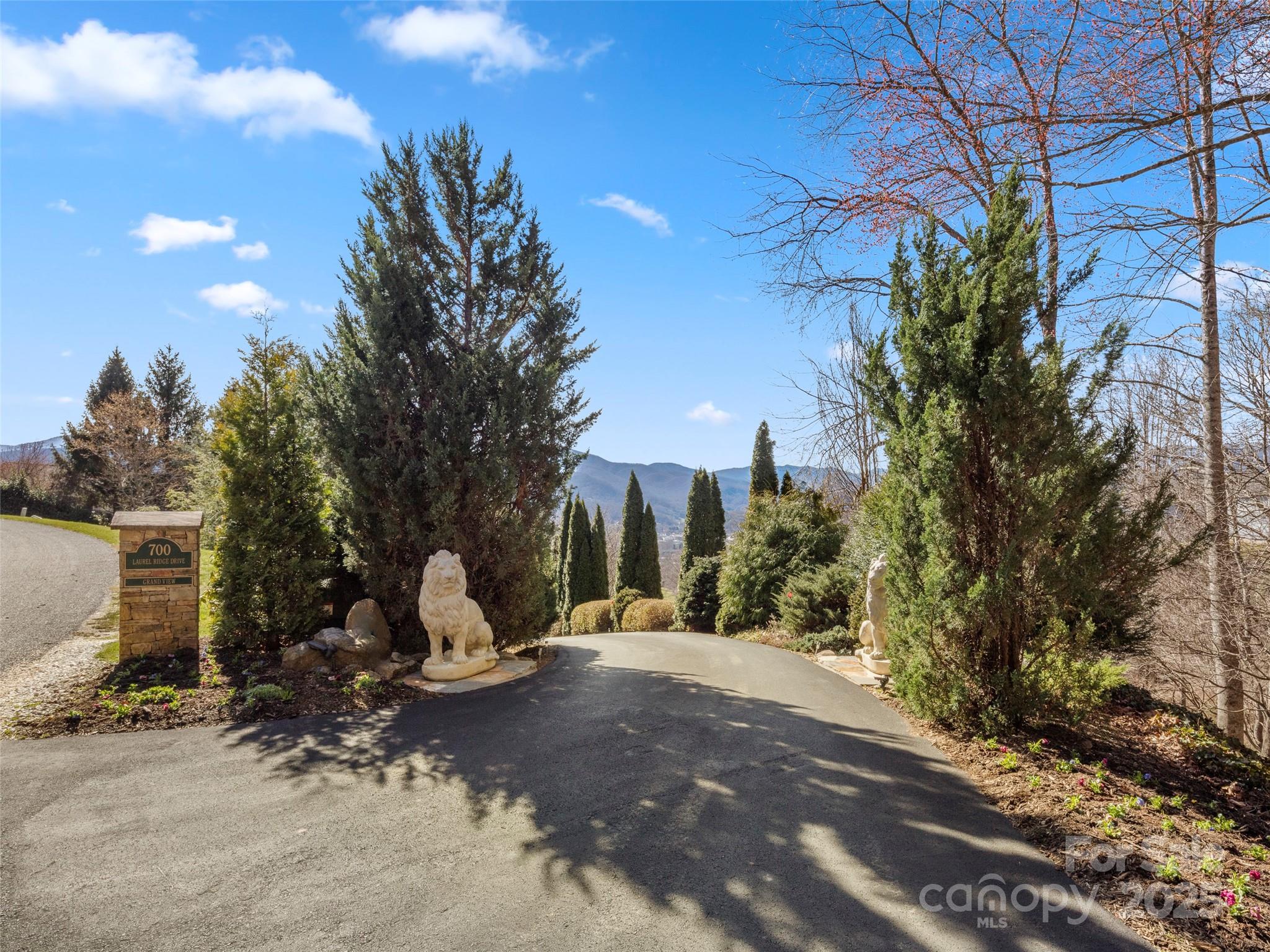 700 Laurel Ridge Drive