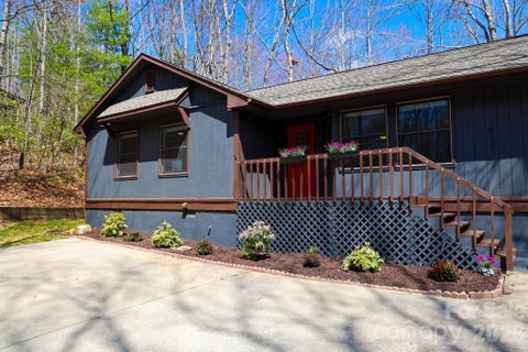 Photo of 417 Soquili Drive, Brevard, NC 28712 (MLS # 4366623)