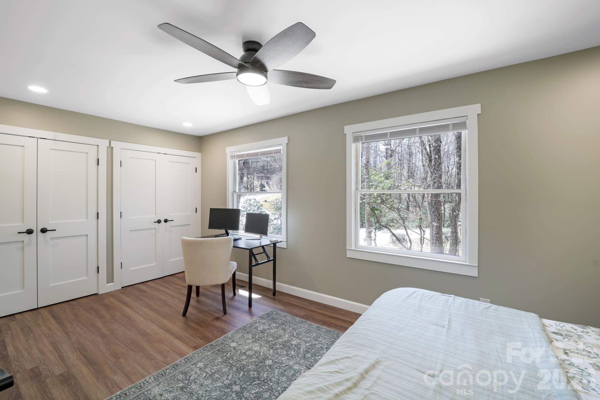 Connestee Falls - Residential