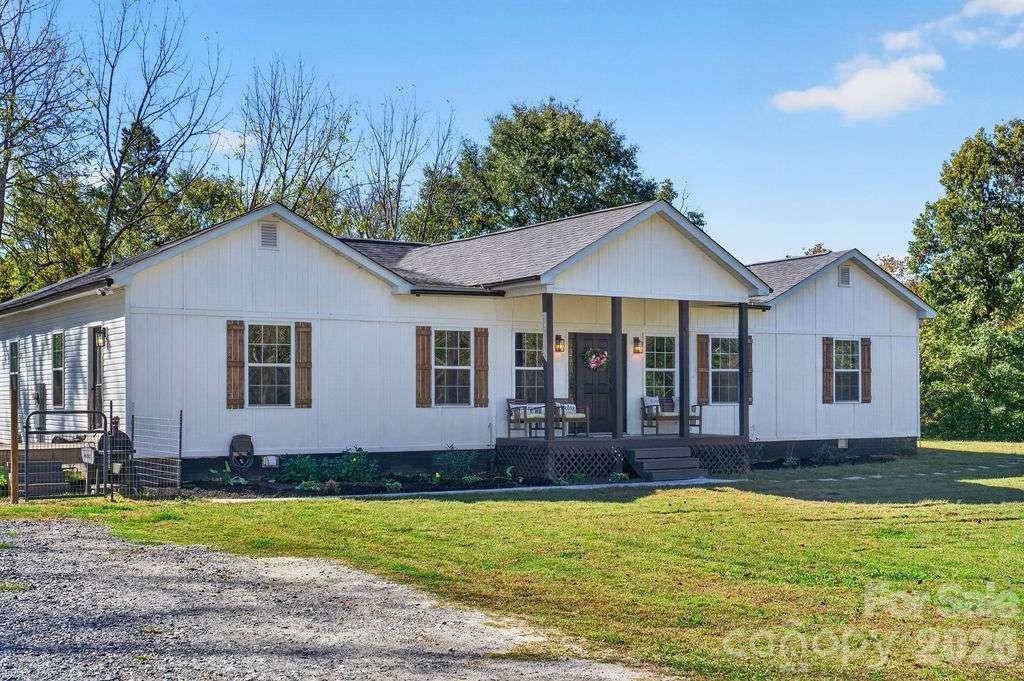 1347 Crossland Road