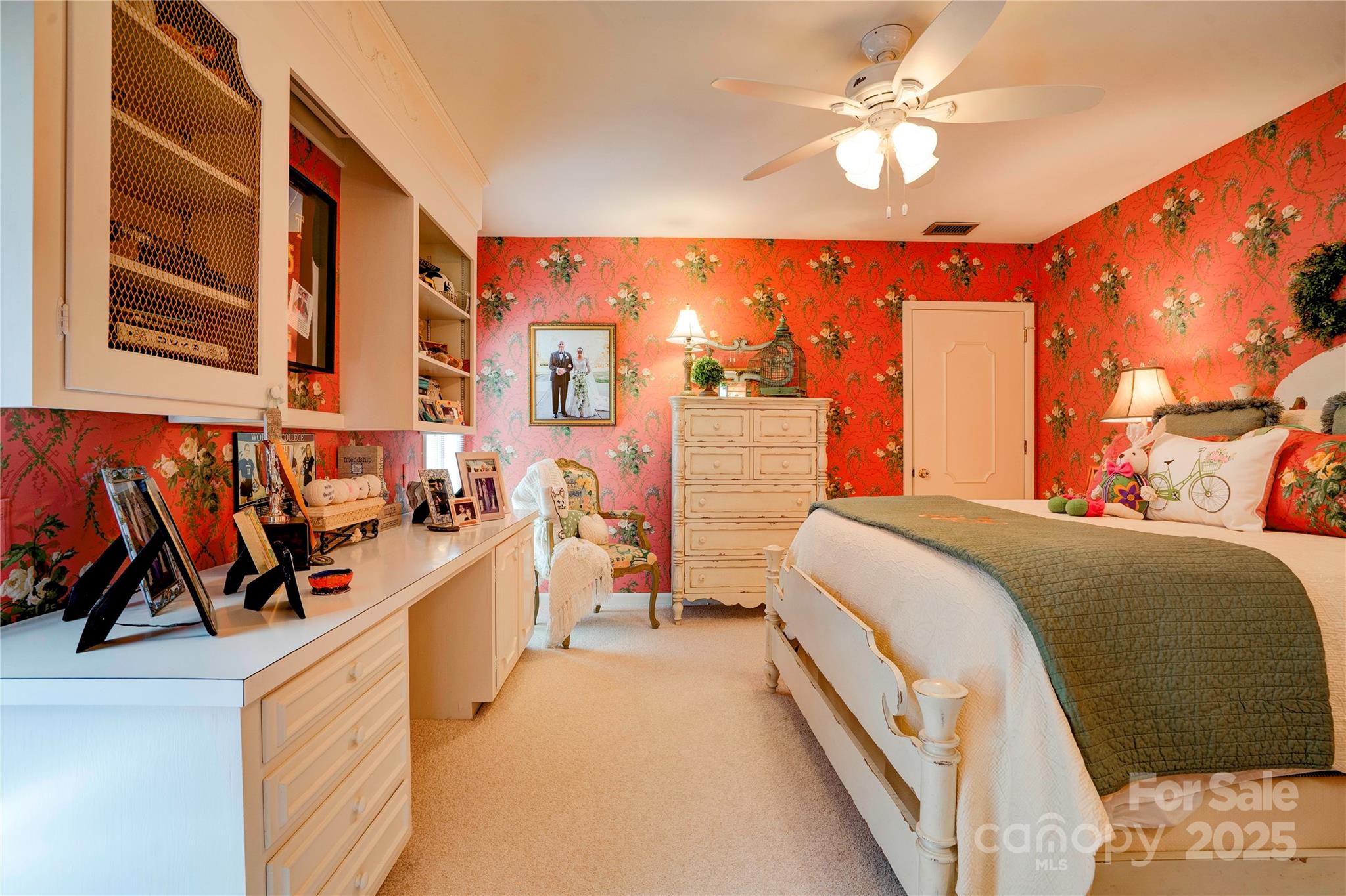 Country Club Acres - Residential