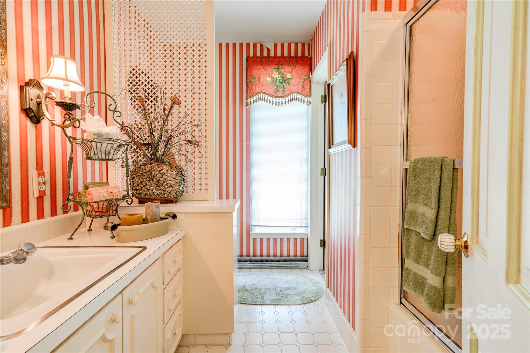 Country Club Acres - Residential