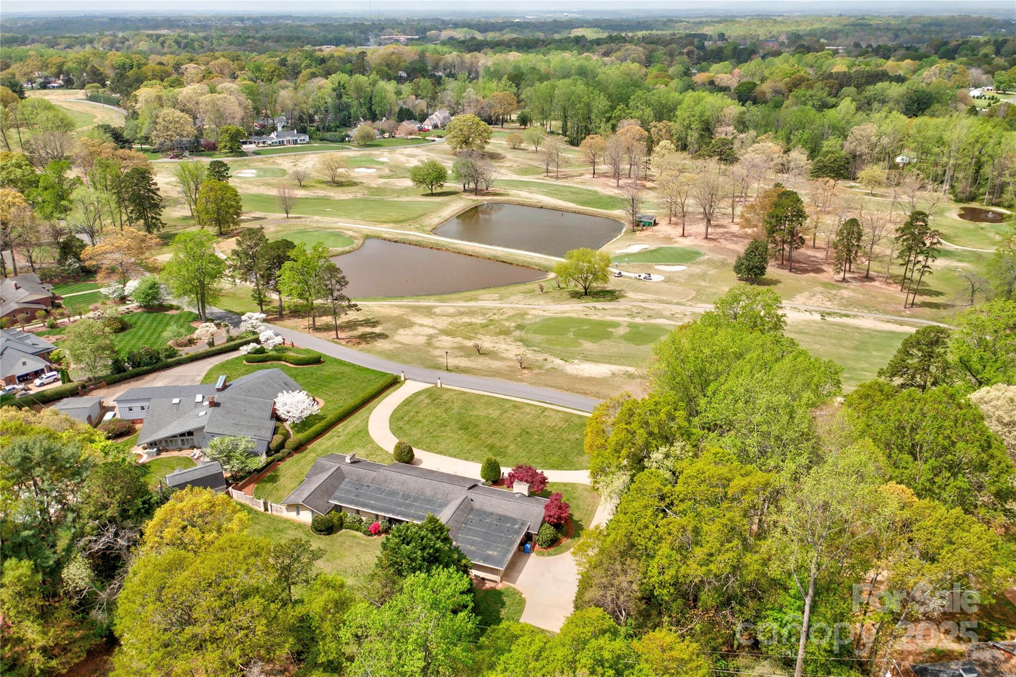 316 Country Club Acres None