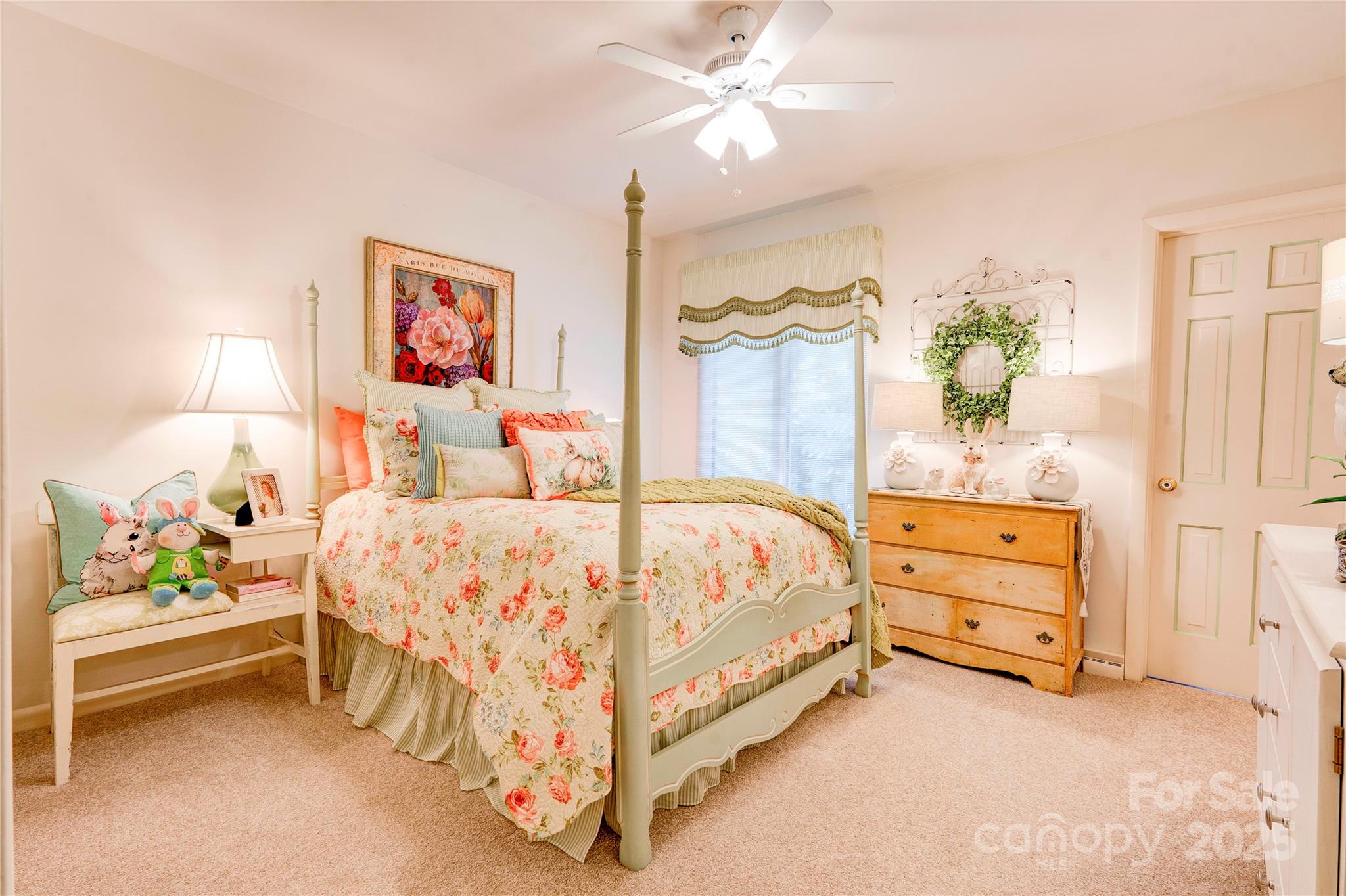 Country Club Acres - Residential