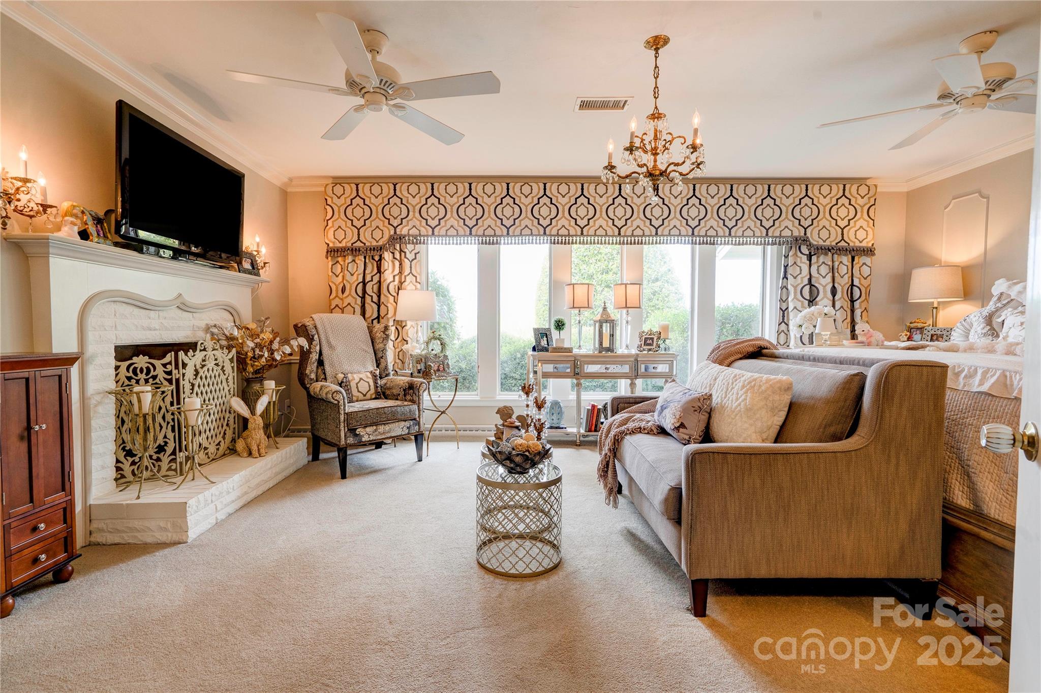 Country Club Acres - Residential