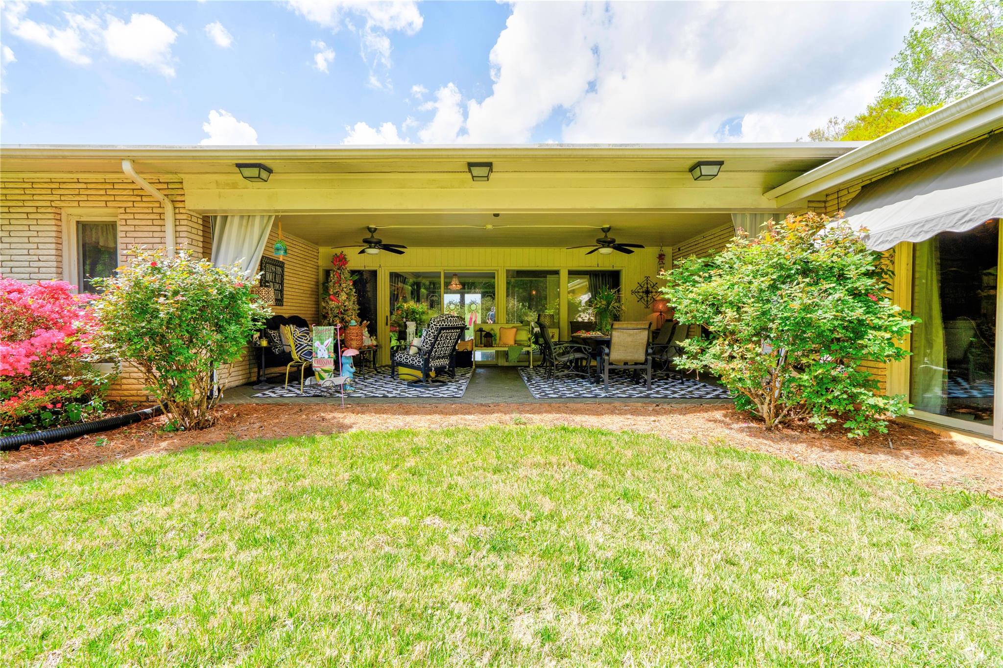 Country Club Acres - Residential