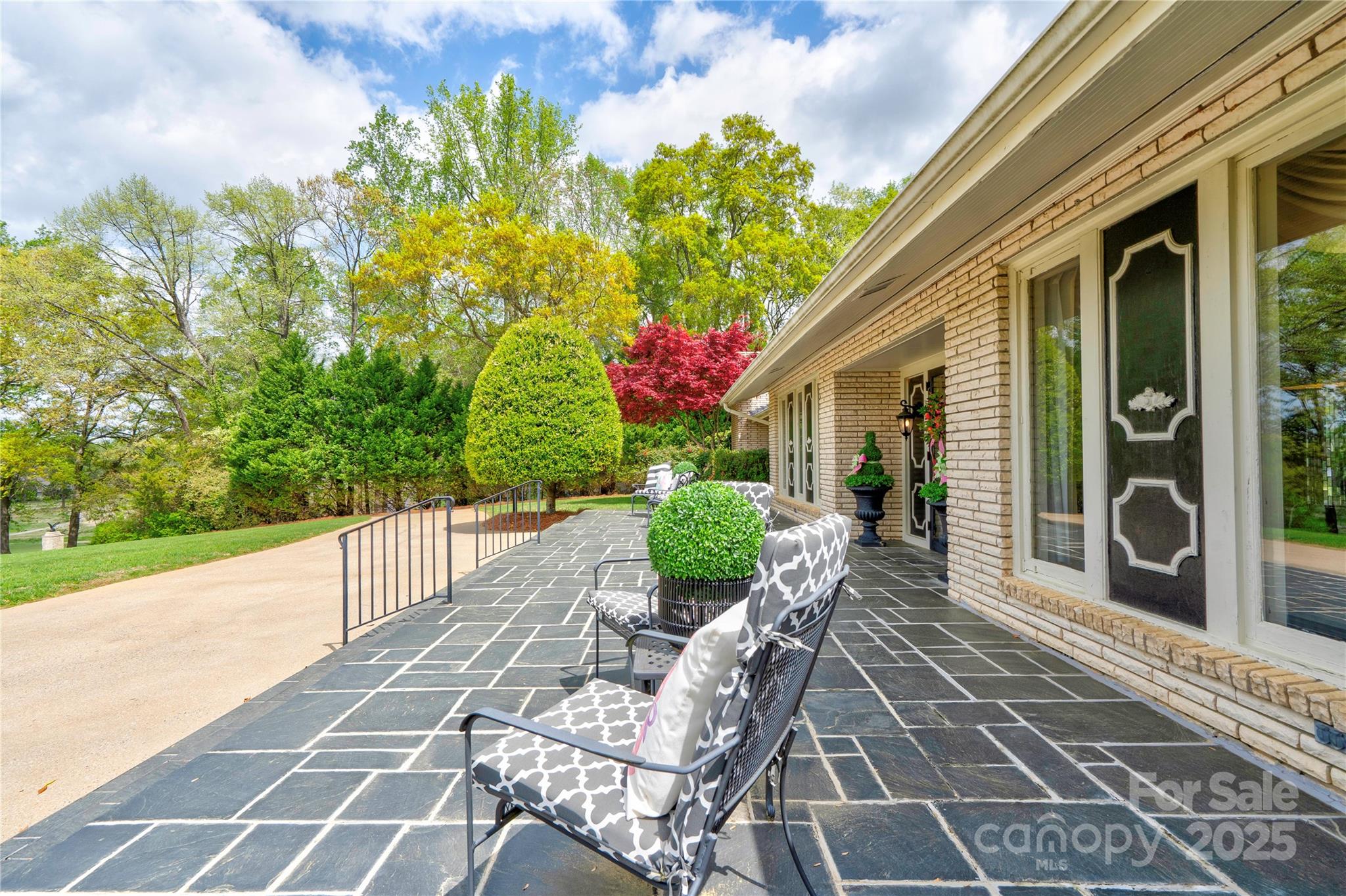 Country Club Acres - Residential