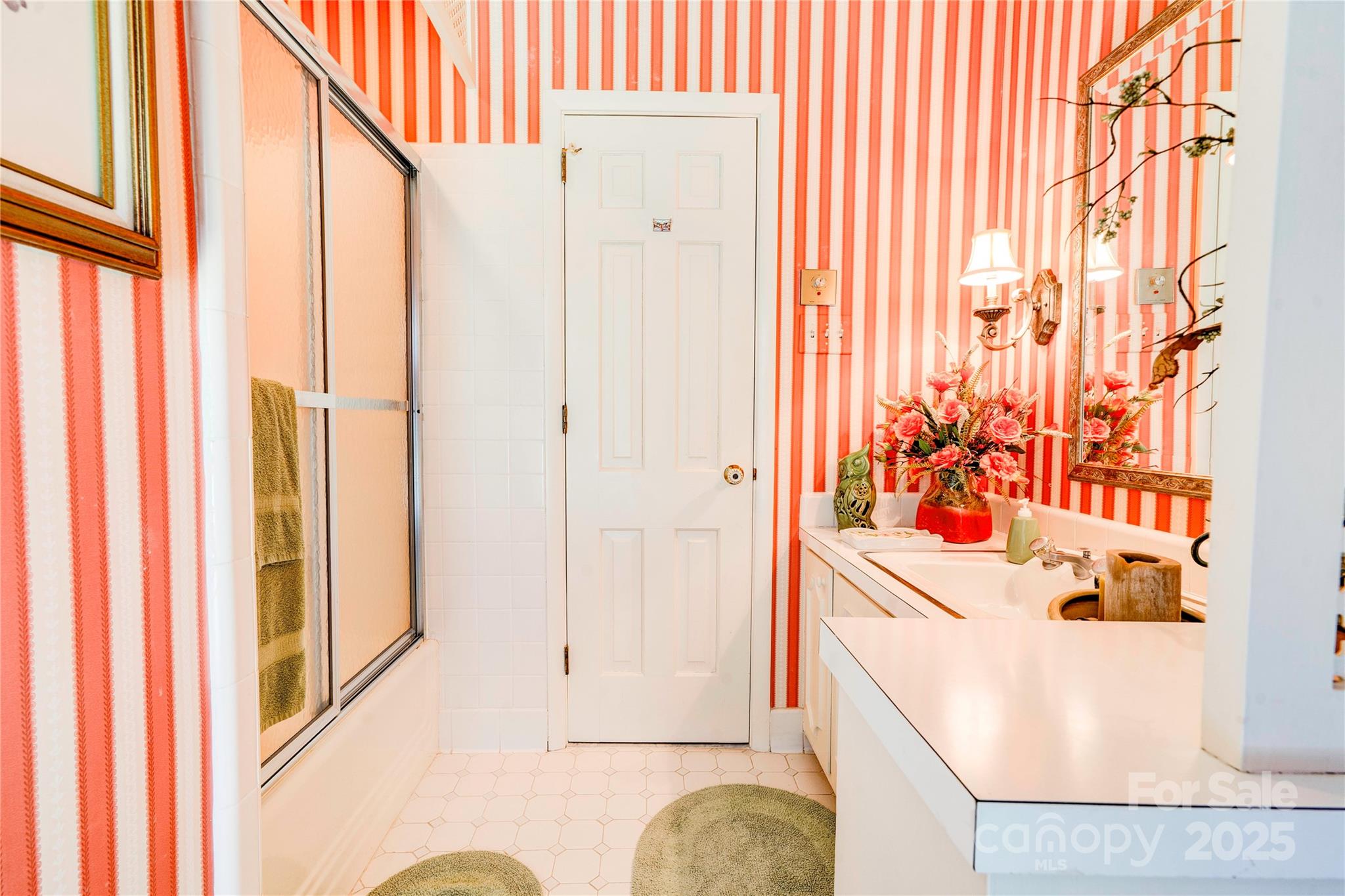 Country Club Acres - Residential