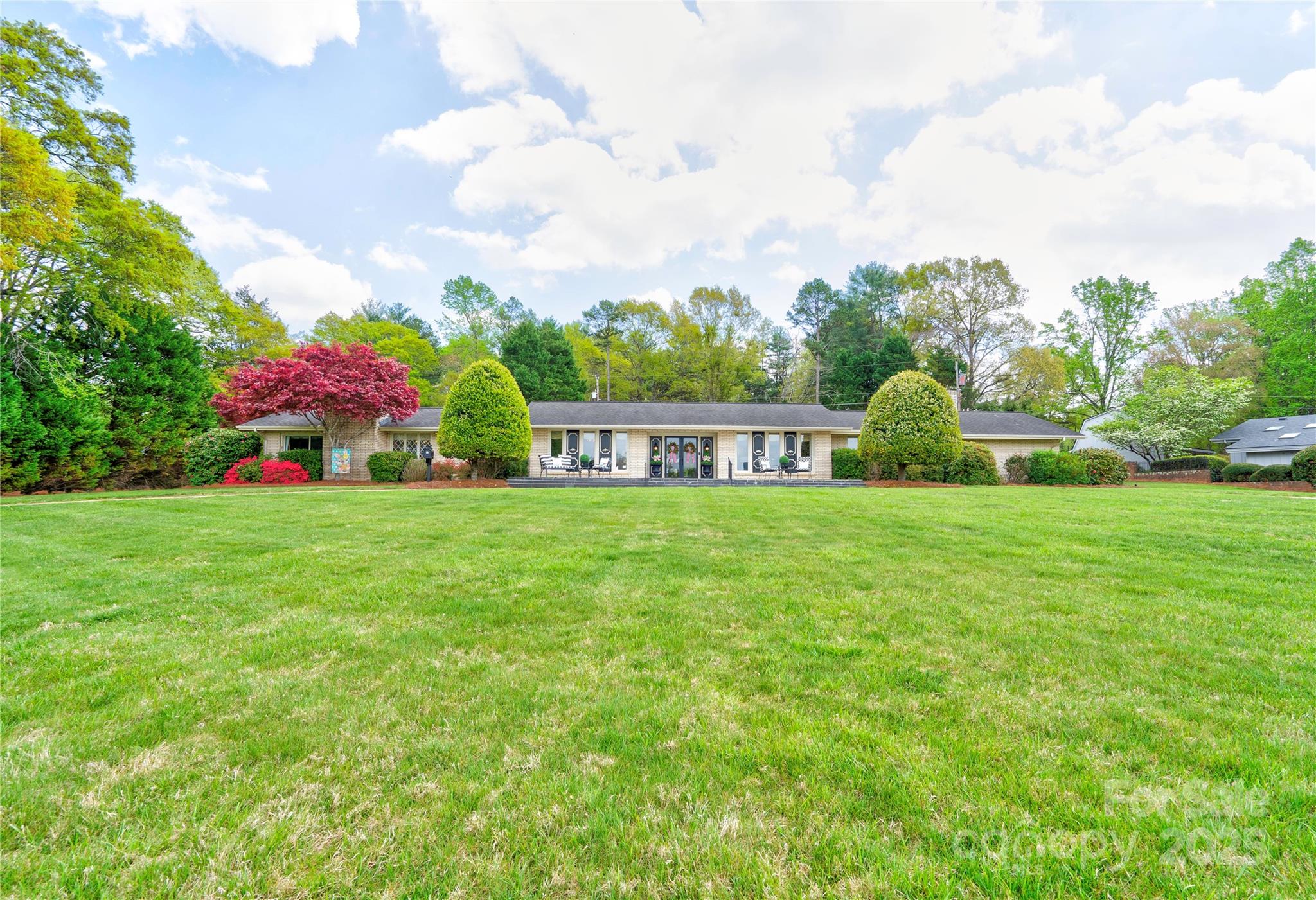 Country Club Acres - Residential