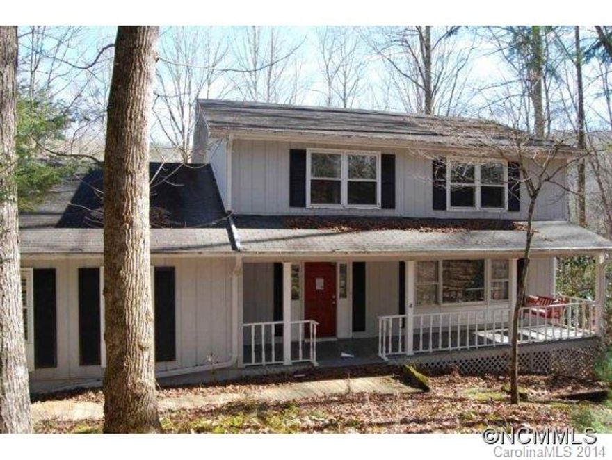 Glen Cannon home w/ incredible space! 4BR/2BA, large MBR & walk-in closet on main floor. Family room w/ fireplace. Kitchen features beautiful cabinets & granite counters. Mainfloor includes living room, dining room & screened porch for quite relaxation. Bedrooms on the 2nd floor. Double garage, workshop, & laundry w/ storage in basement.This is a Fannie Mae Homepath property.